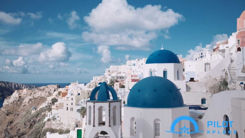 Explore Santorini and Mykonos: The Best Time to Visit the Greek Islands